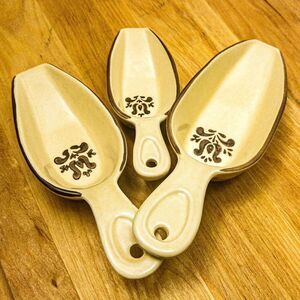 Pfaltzgraff Village Set Stoneware Scoops S,M,L Bicentennial Brown on Ivory